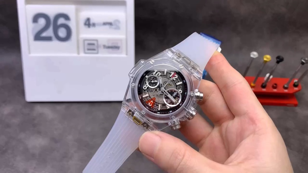 o1650901611_4016 Hublot Chronograph - Image 1
