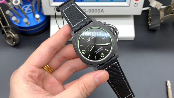 VS Factory Panerai PAM1118 Carbon Fibre
