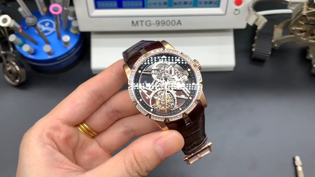 o1659077741_4545 BBR Factory Roger Dubuis Diamond Bezel Tourbillon Rose - Image 1