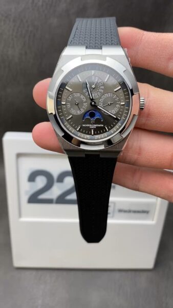 Vacheron Constantin Overseas