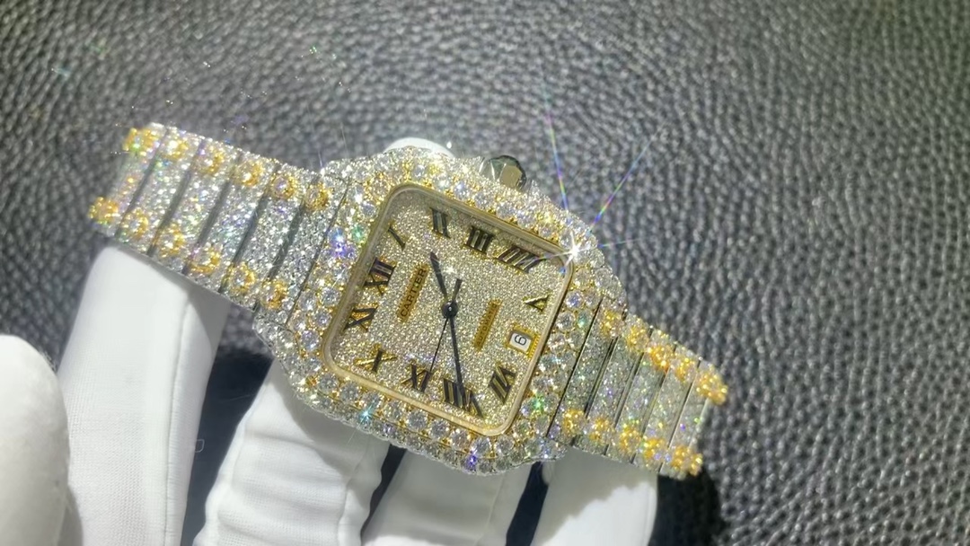 o1679560780_170 Cartier Santos - Image 1