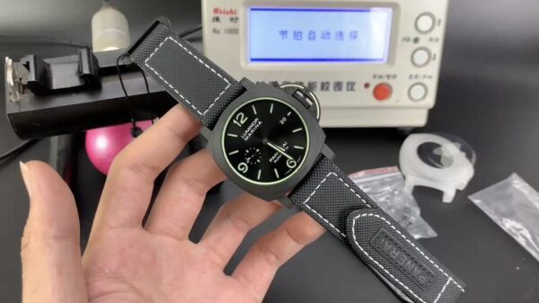 VS Factory Panerai Pam1118 Carbon Fibre Lume