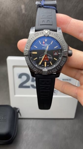 Breitling Avenger