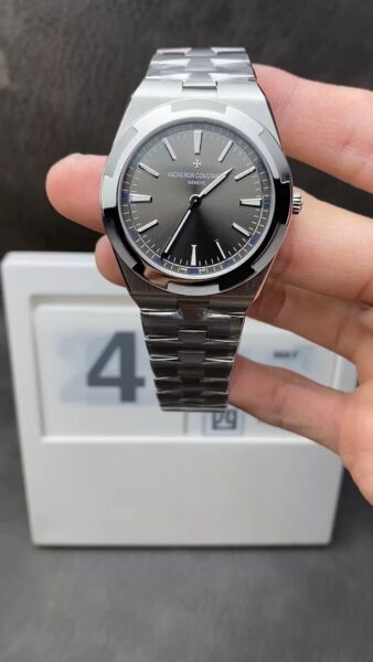 Vacheron Constantin Overseas
