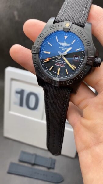 Breitling Avenger